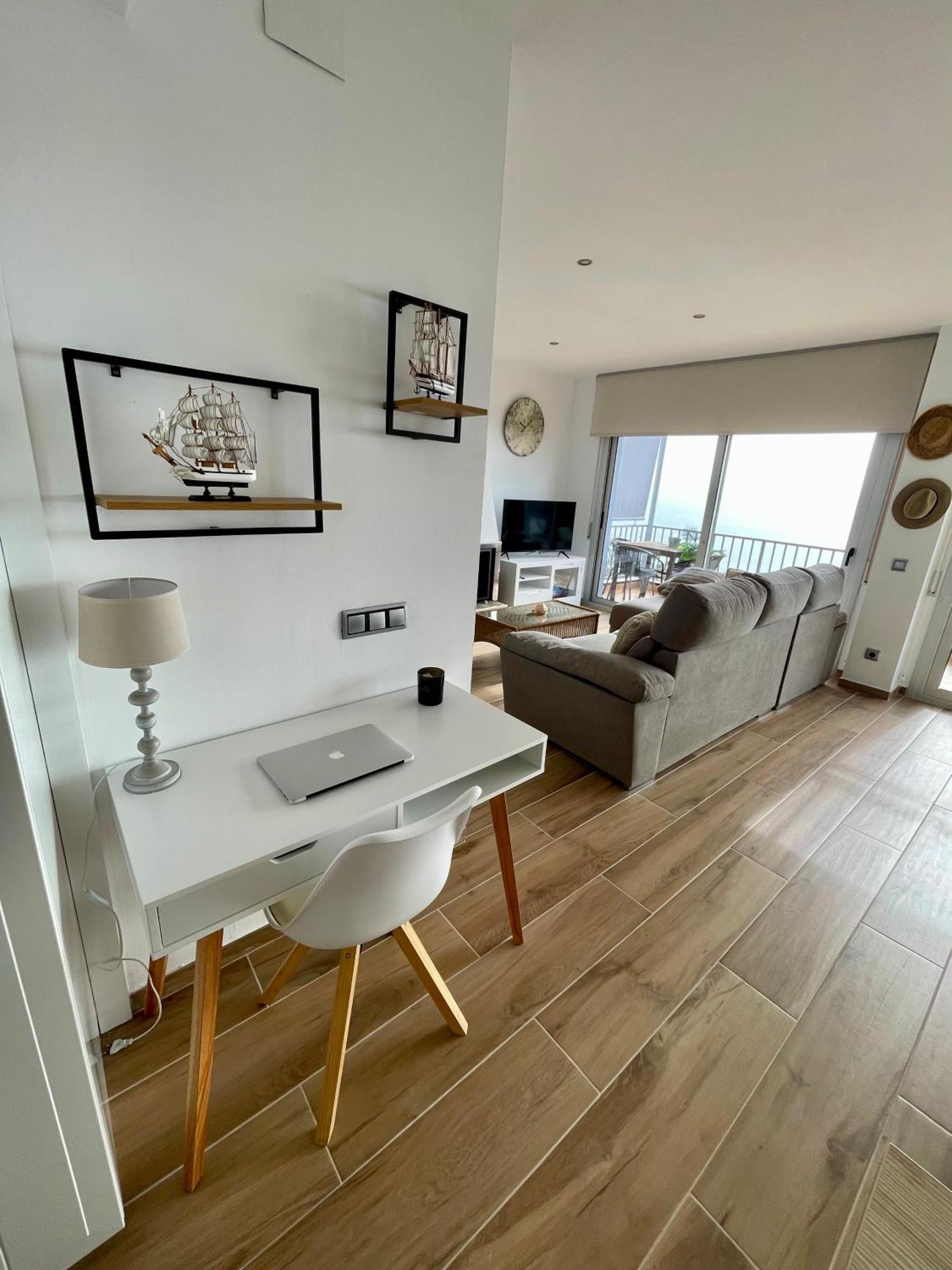 Seahomes Vacations, La Casa Blue Mediterranean Lifestyle Blanes